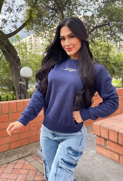 Buzo StreetBasic – El Esencial Que Eleva Tu Outfit